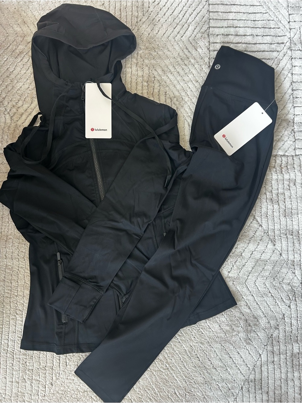 lululemon womens athletica Black Hooded Zip Performance Jacket and leggings set